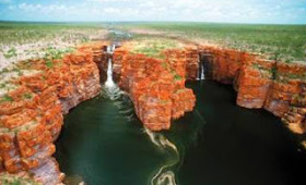 Silversea Cruises Silver Discoverer in the Kimberley