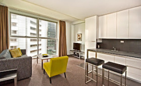 Hotels.com deal of the week: Mantra 100 Exhibition, Melbourne