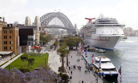 Carnival Spirit sails into Sydney