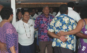 Reef Endeavour hosts Fijian Prime Minister Bainimarama on Maiden Fijian Voyage