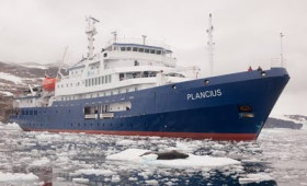 Oceanwide Expeditions offers ‘Leica’ photo workshops onboard m/v Plancius